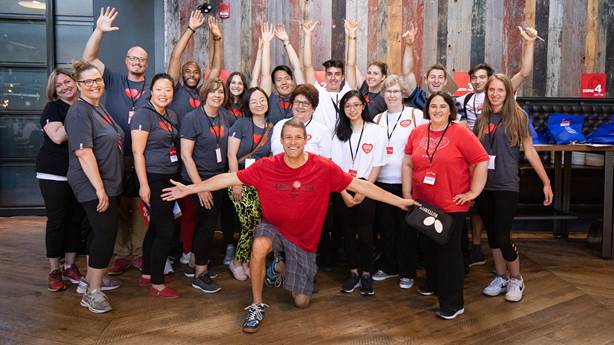 <p>Mike Kessel (centre, front) and the Heart &amp; Stroke team at Cardiac Smash 2019 in Toronto.&nbsp;</p>